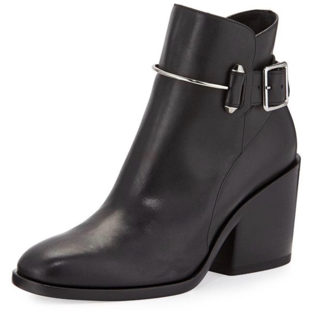 Balenciaga Stylish Black Ankle Boots for Women 38